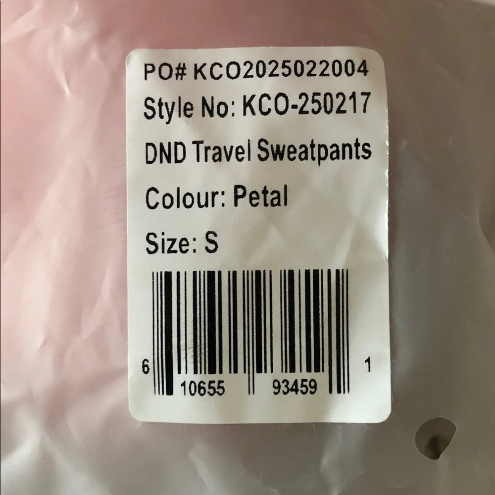 Comfrt airplane mode hoodie and sweatpants set - Picture 8 of 8